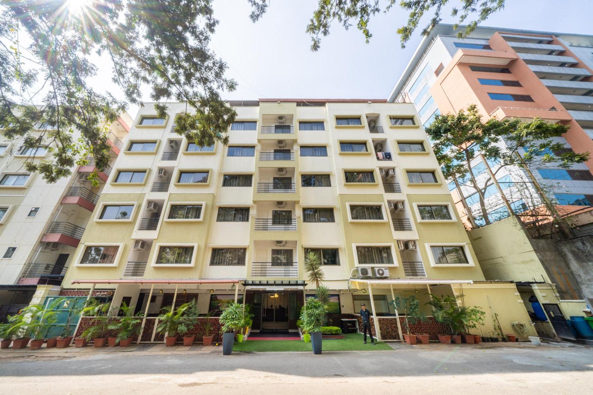 Lords Midtown Suites Bangalore Exterior photo