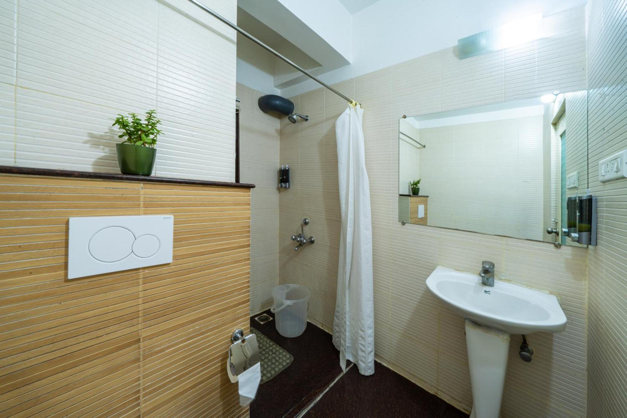 Lords Midtown Suites Bangalore Exterior photo