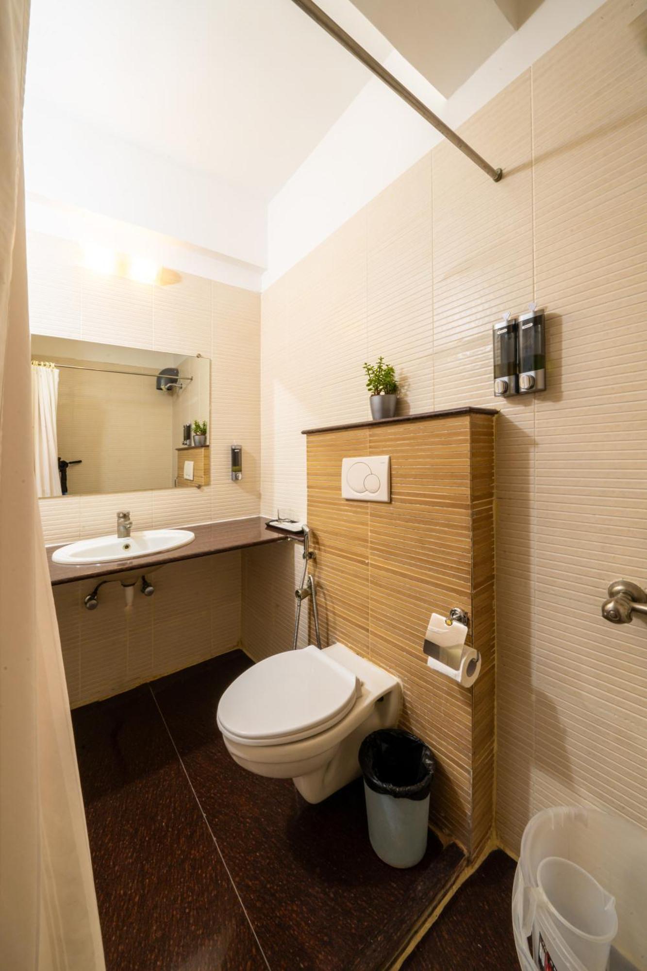 Lords Midtown Suites Bangalore Exterior photo